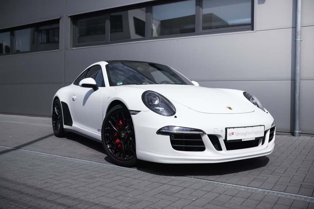 Porsche 991 Carrera GTS