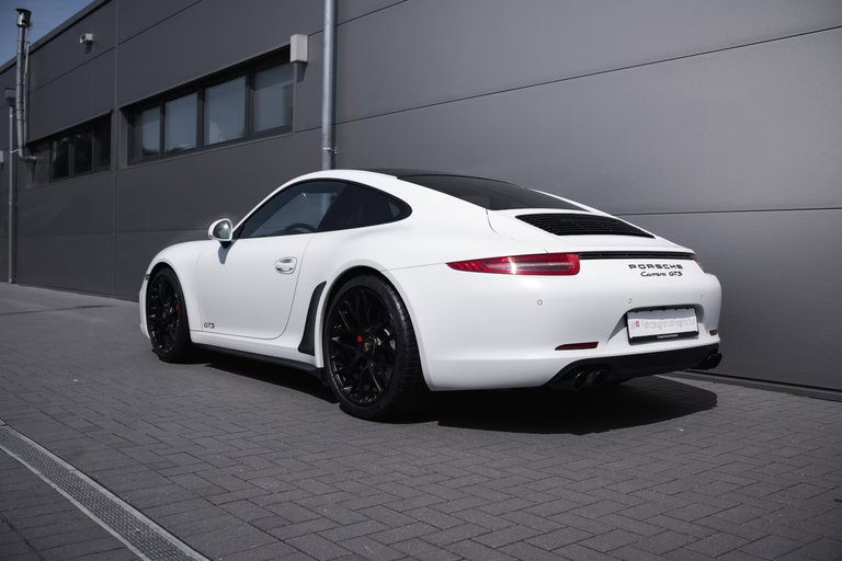 Porsche 991 Carrera GTS