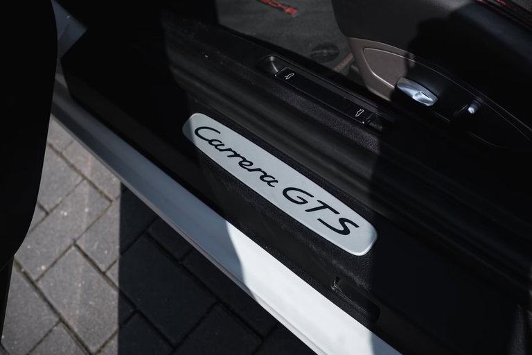 Porsche 991 Carrera GTS