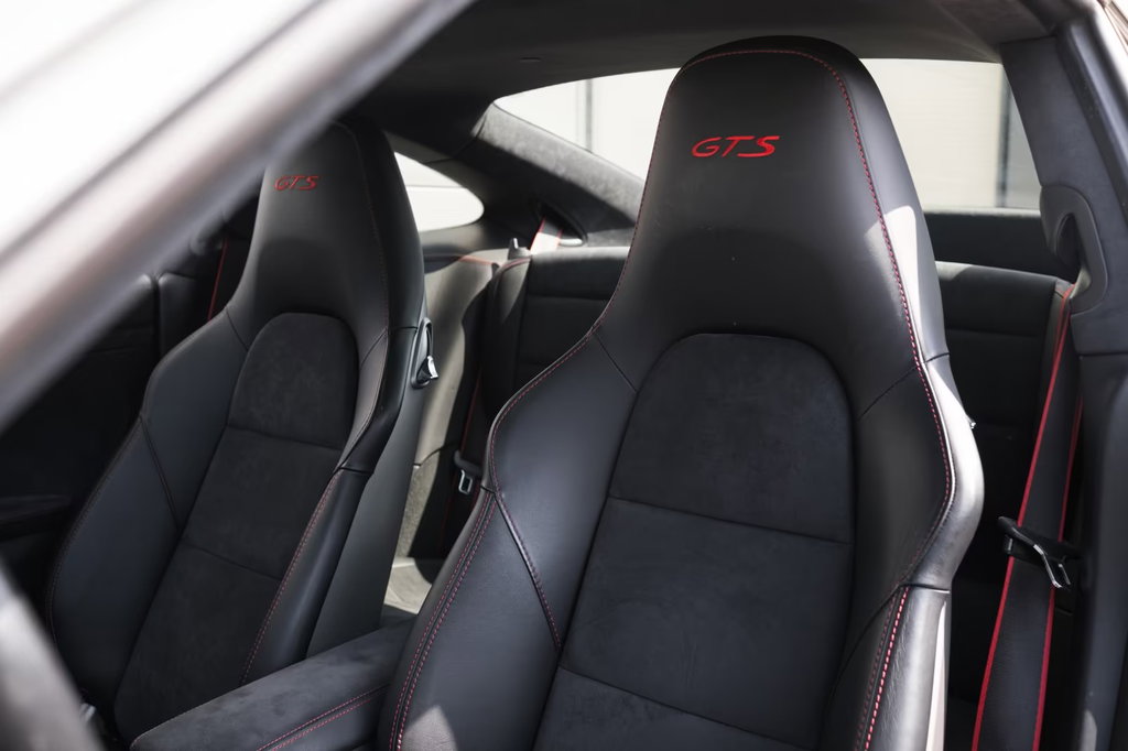 Porsche 991 Carrera GTS