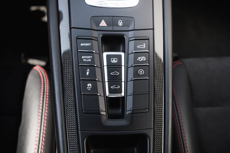 Porsche 991 Carrera GTS