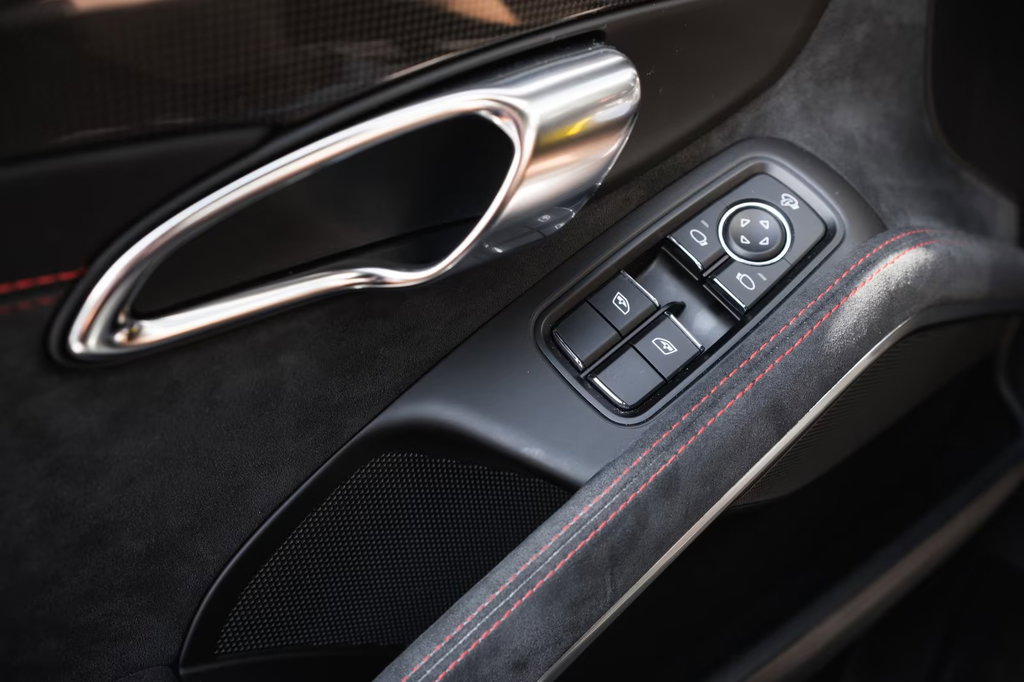 Porsche 991 Carrera GTS