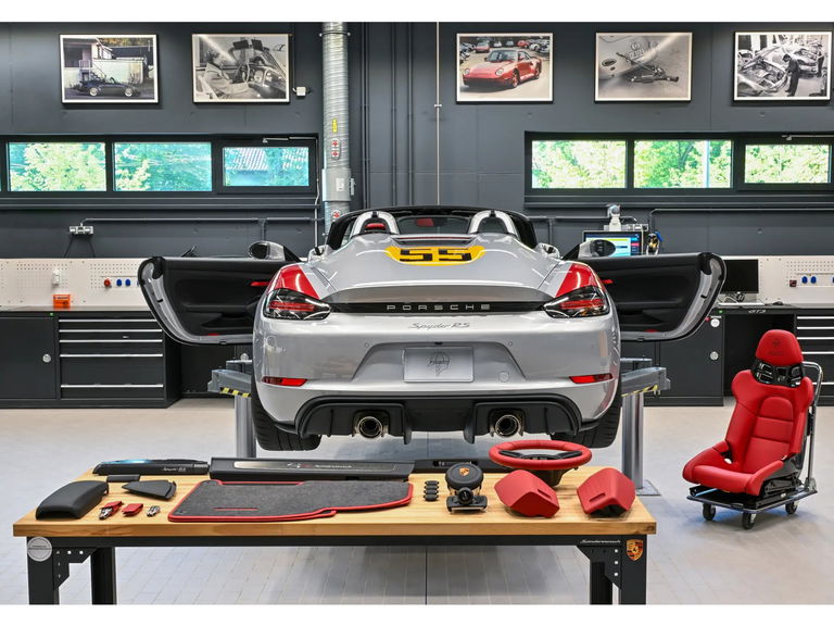 Porsche 718 Spyder RS