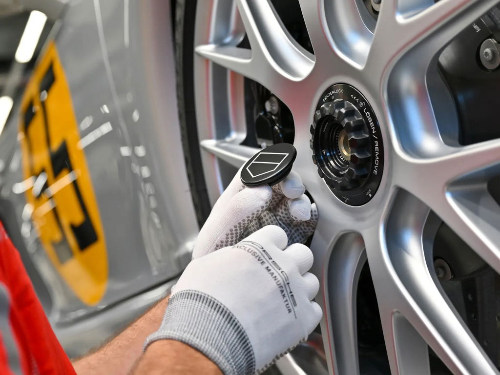 Porsche 718 Spyder RS