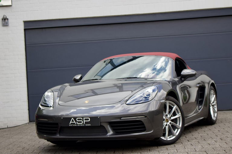 Porsche 718 Boxster