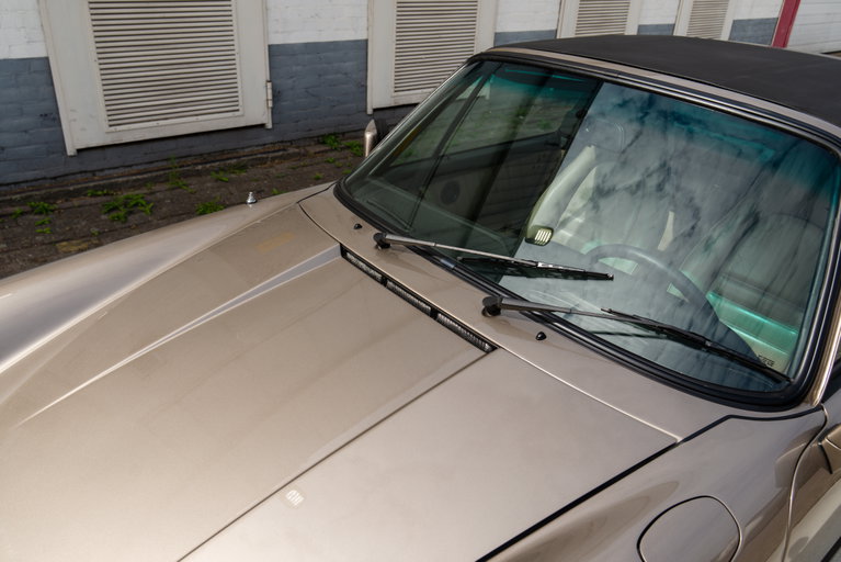 Porsche 911 Carrera 3.2 (US)