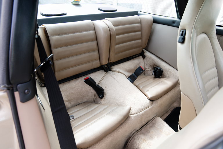 Porsche 911 Carrera 3.2 (US)