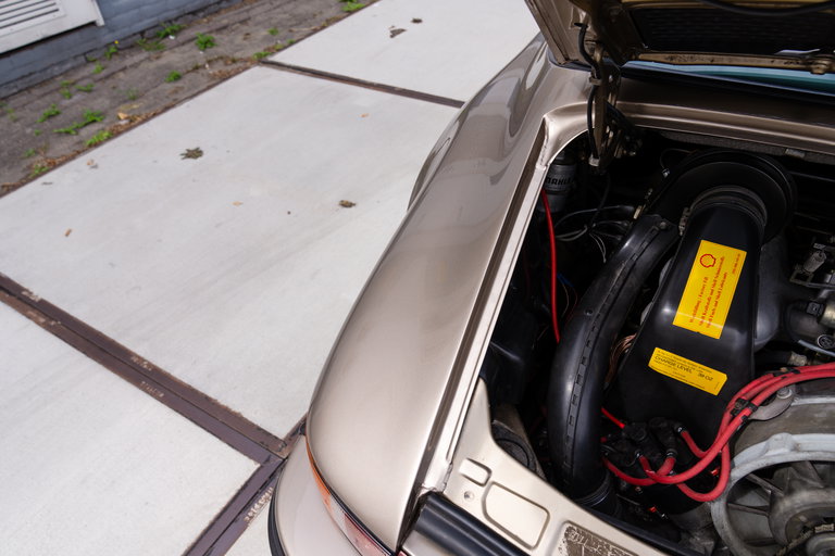 Porsche 911 Carrera 3.2 (US)