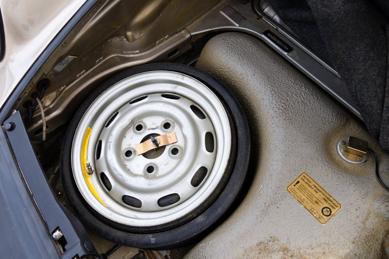 Porsche 911 Carrera 3.2 (US)