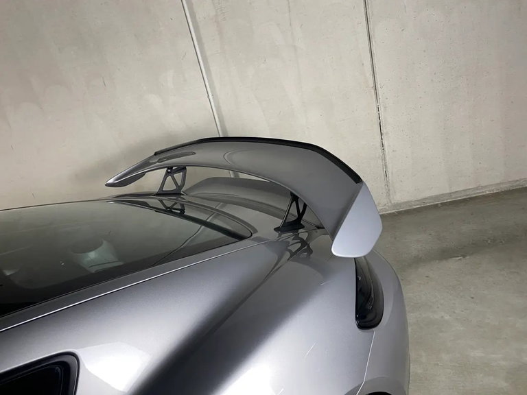 Porsche 718 Cayman GT4