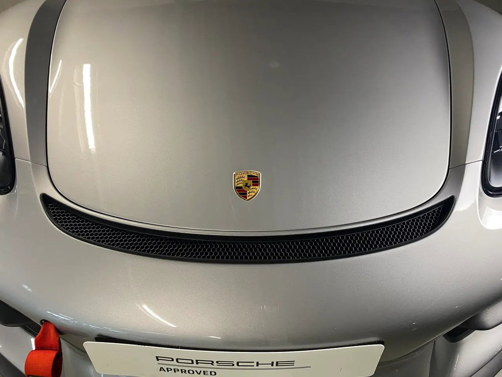 Porsche 718 Cayman GT4