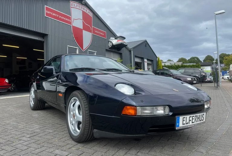 Porsche 928 S4