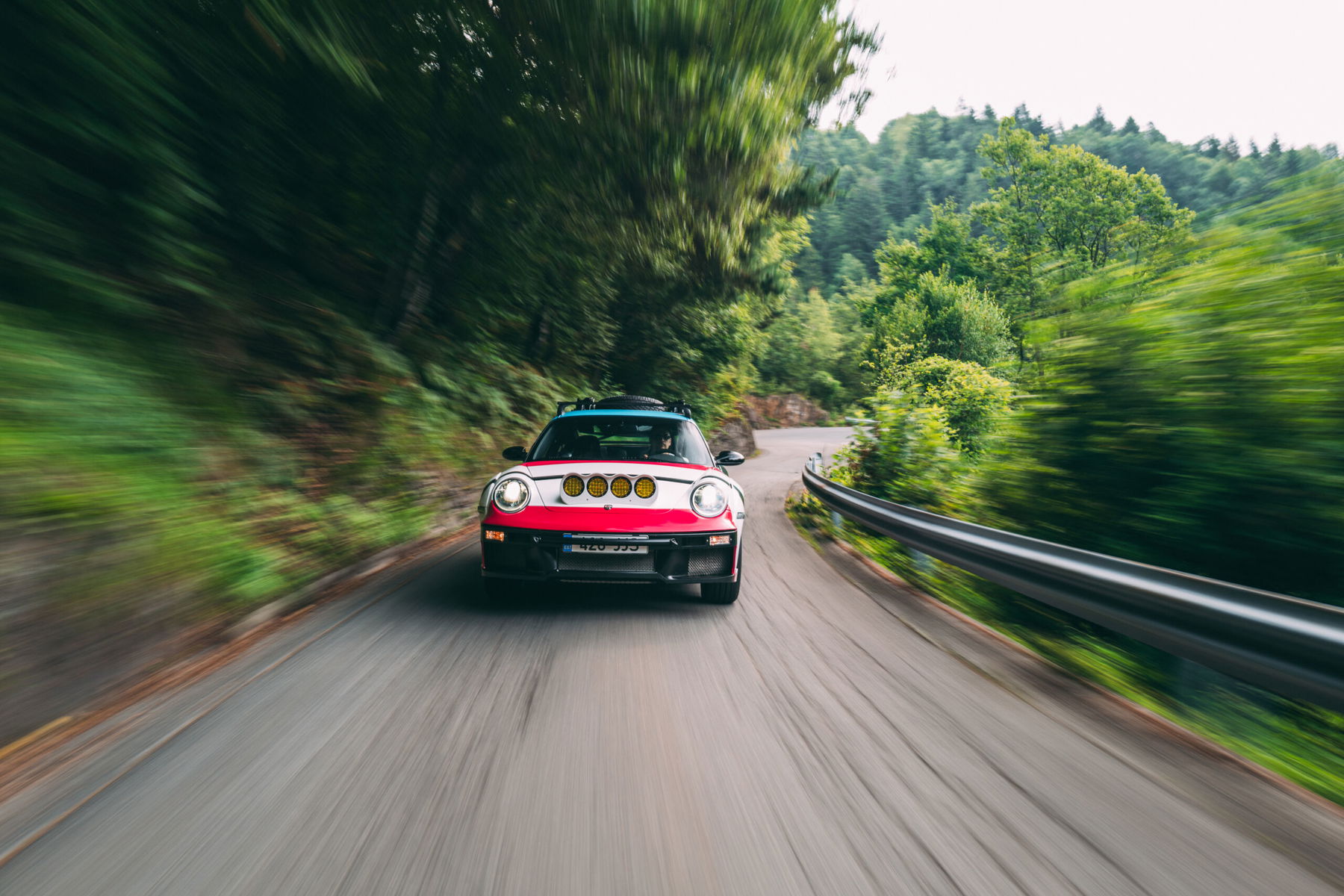Kalmar Beyond Adventure RS-7 – Even better than a 911 Dakar?