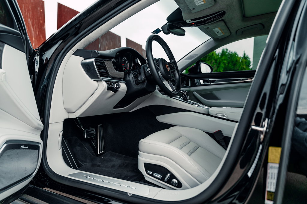 Porsche Panamera Turbo