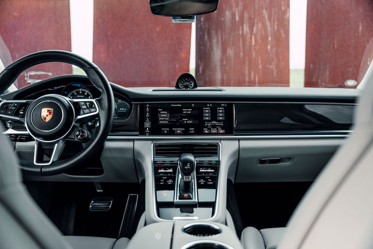 Porsche Panamera Turbo