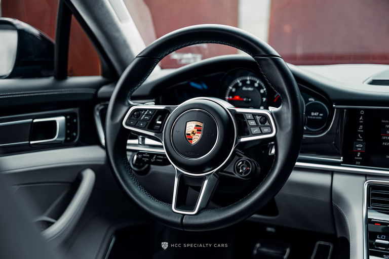 Porsche Panamera Turbo