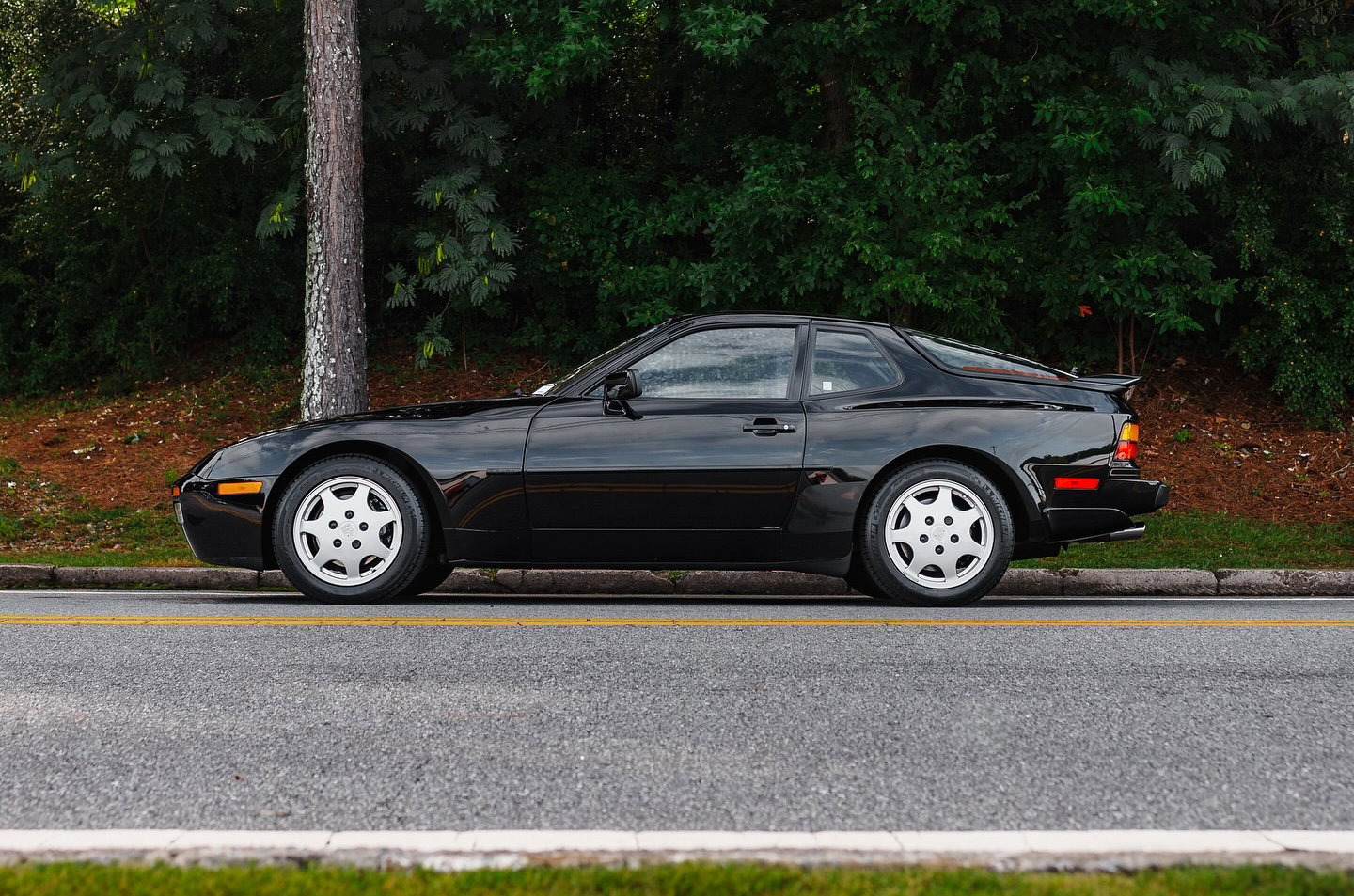 Porsche 944 S2 Coupé 1991 - elferspot.com - Marketplace for