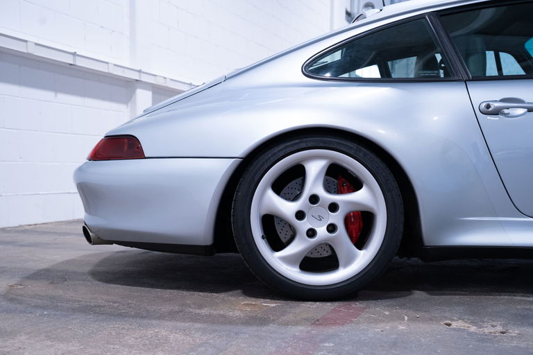 Porsche 993 Carrera 4S