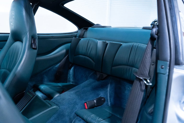 Porsche 993 Carrera 4S
