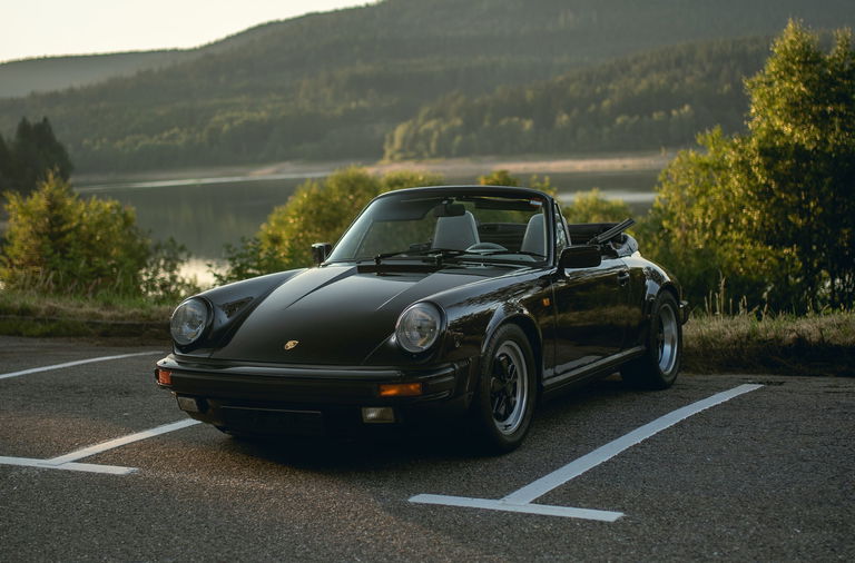 Porsche 911 Carrera 3.2 “25 Jahre 911”