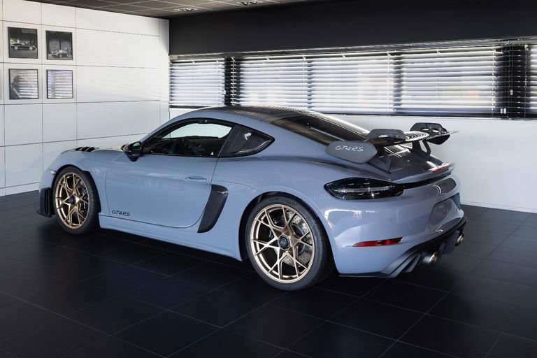 Porsche 718 Cayman GT4 RS