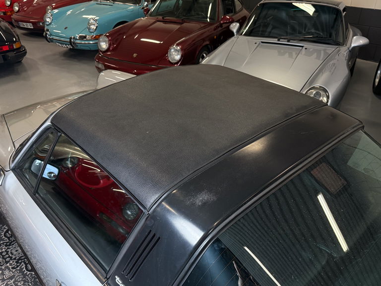 Porsche 911 Carrera 3.2 (US)