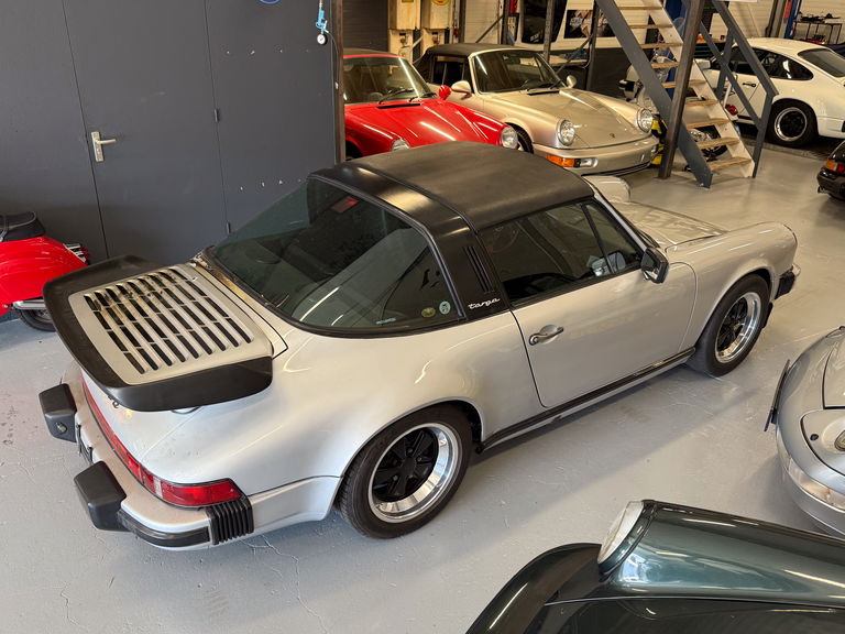 Porsche 911 Carrera 3.2 (US)