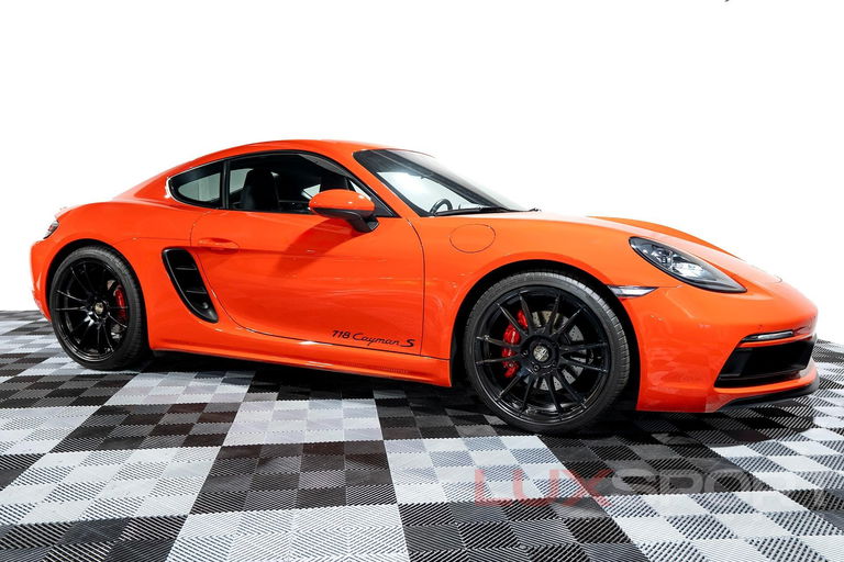 Porsche 718 Cayman S