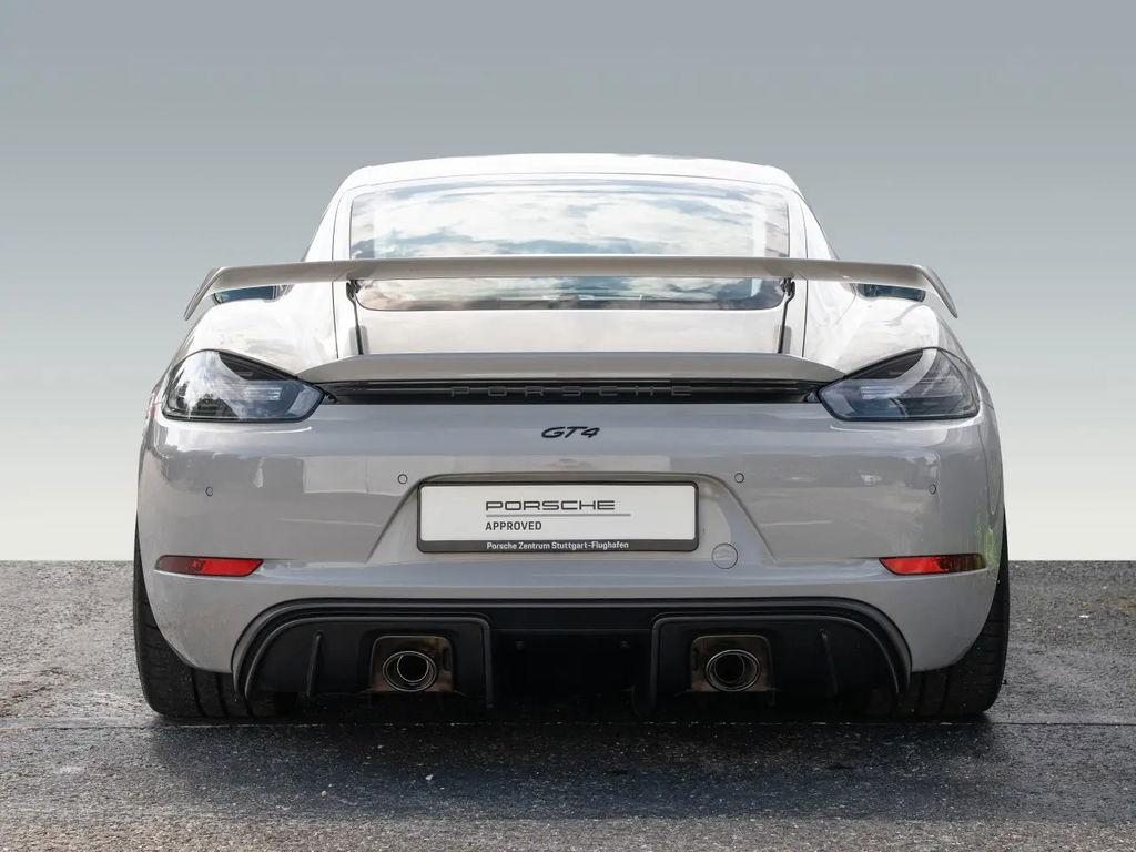 Porsche 718 Cayman GT4