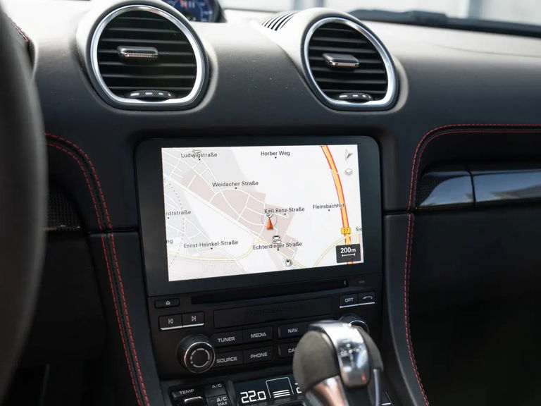 Porsche 718 Cayman GT4