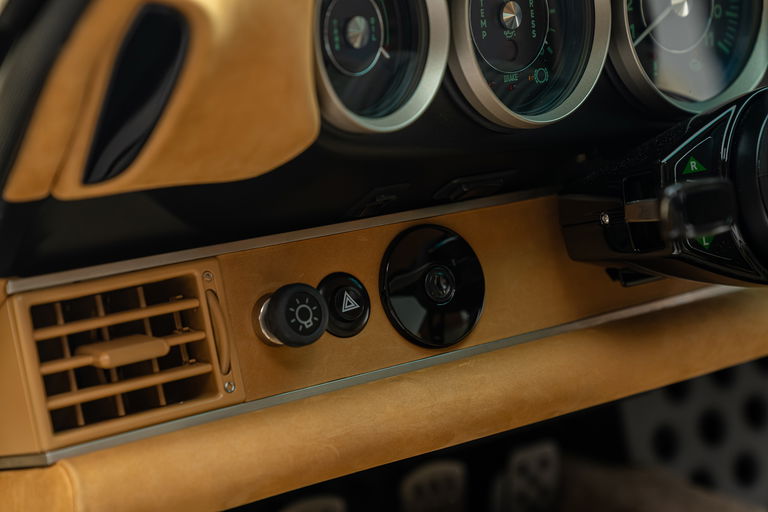 Porsche 911 Reimagined by Singer