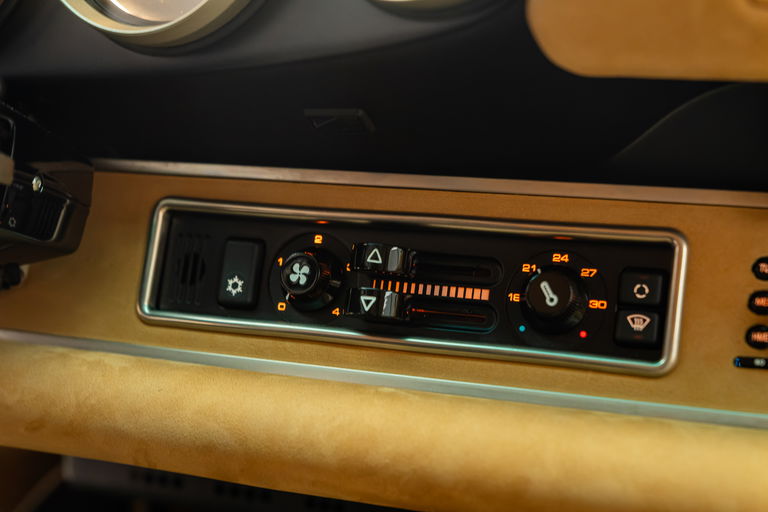 Porsche 911 Reimagined by Singer