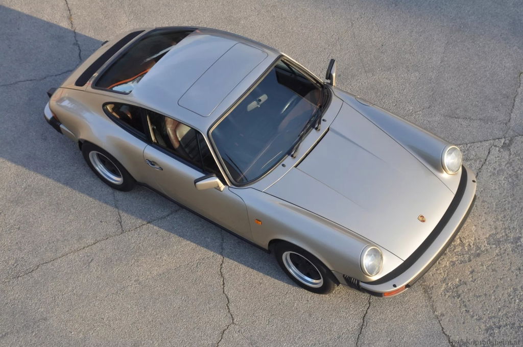 Porsche 911 Carrera 3.2