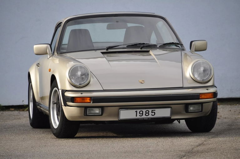 Porsche 911 Carrera 3.2