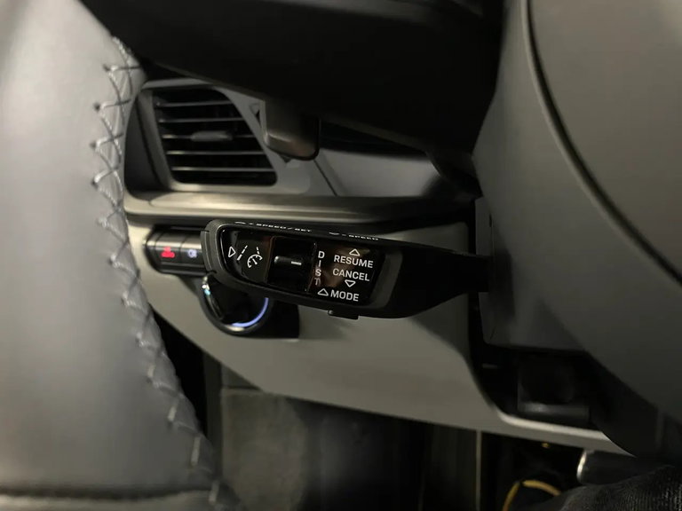 Porsche 992 Carrera 4 GTS