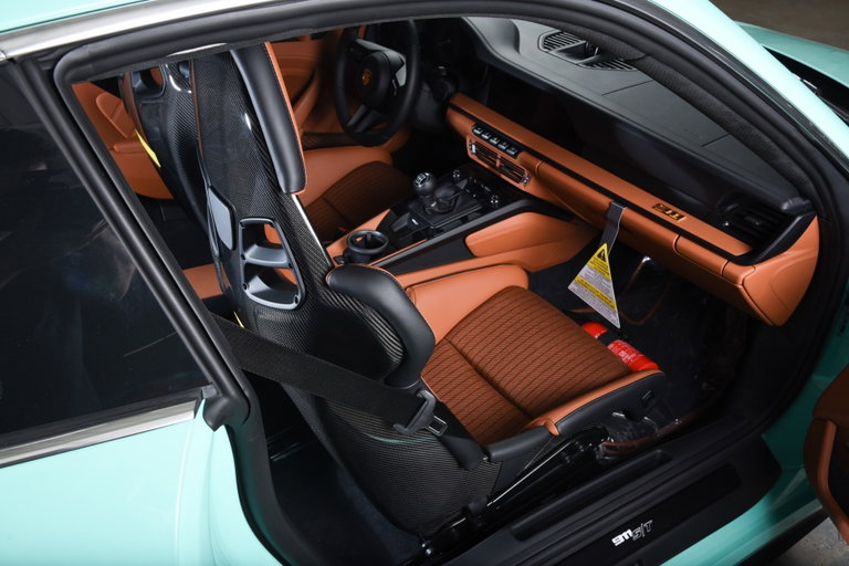 Porsche 911 S/T