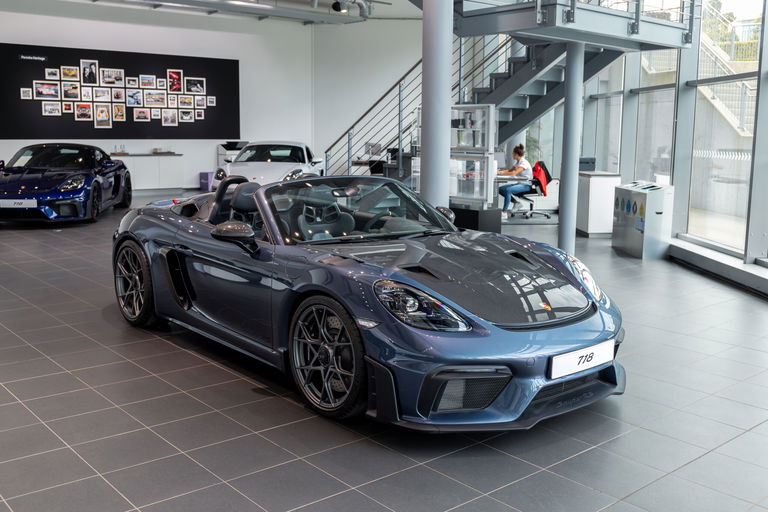 Porsche 718 Spyder RS