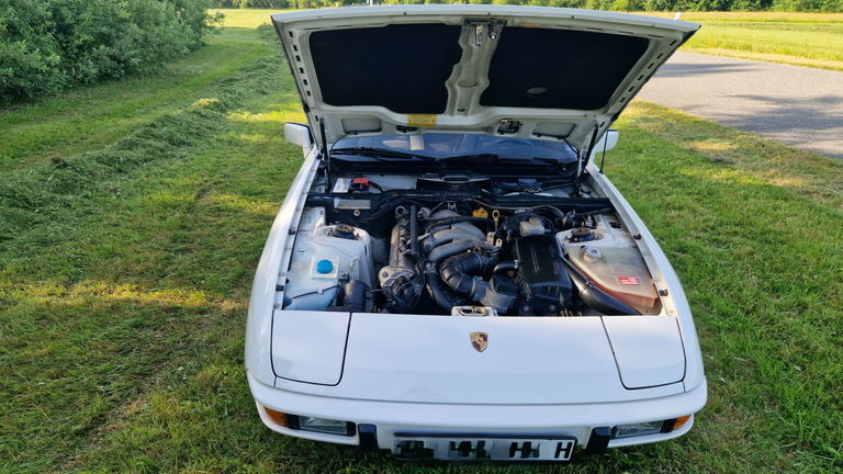 Porsche 924 S