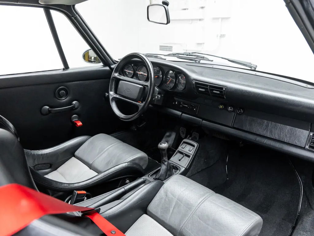 Porsche 964 Carrera RS