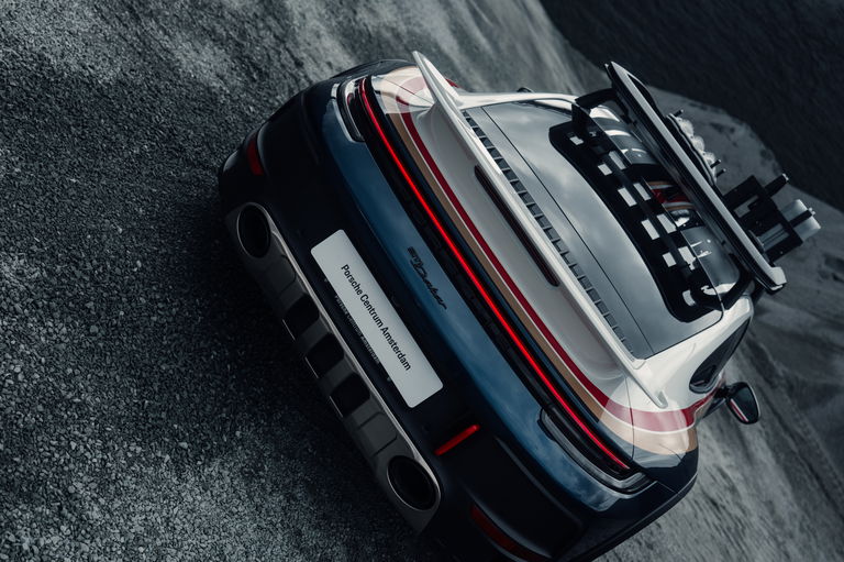 Porsche 911 Dakar