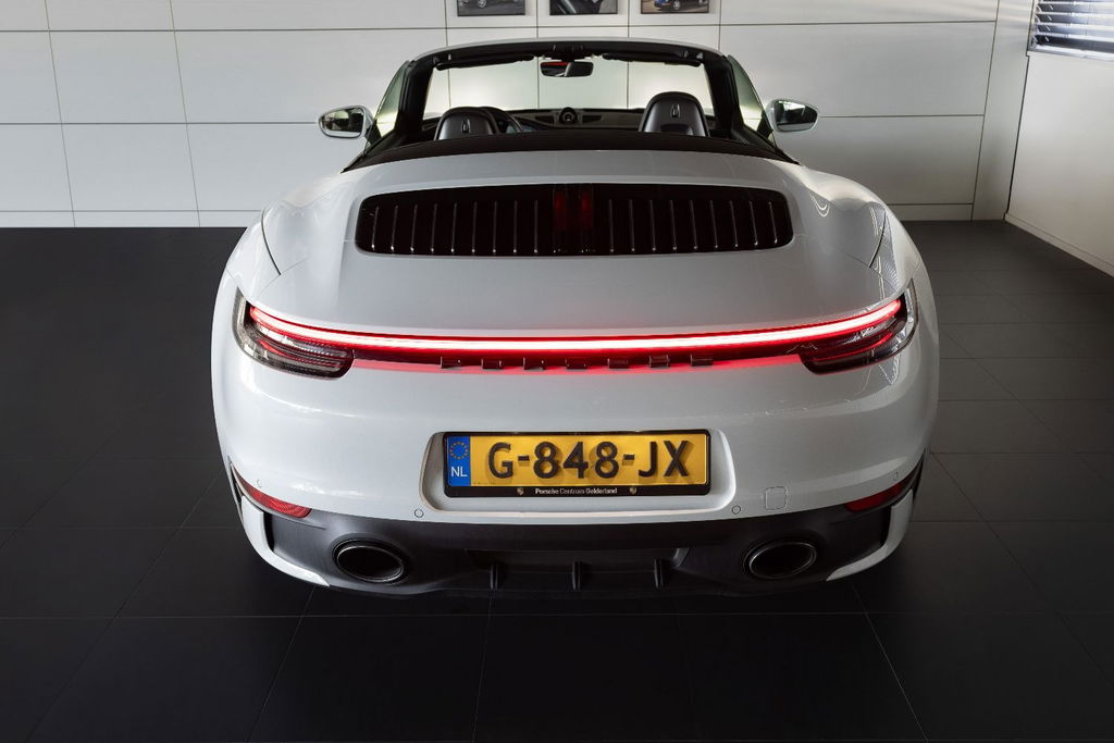 Porsche 992 Carrera 4S