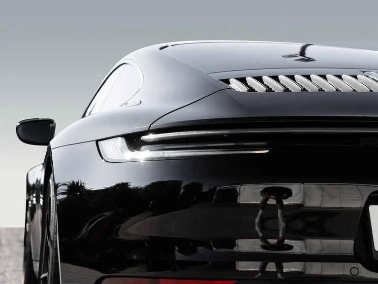 Porsche 992 Carrera 4 GTS