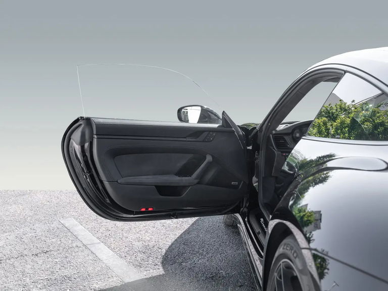 Porsche 992 Carrera 4 GTS