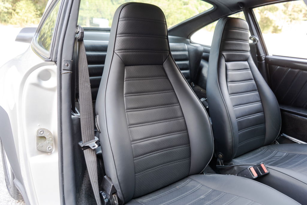 Porsche 911 Carrera 3.2 (US)