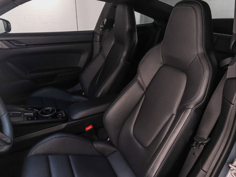 Porsche 992 Carrera T