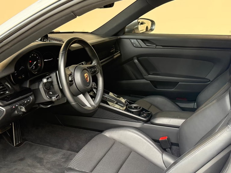 Porsche 992 Carrera T