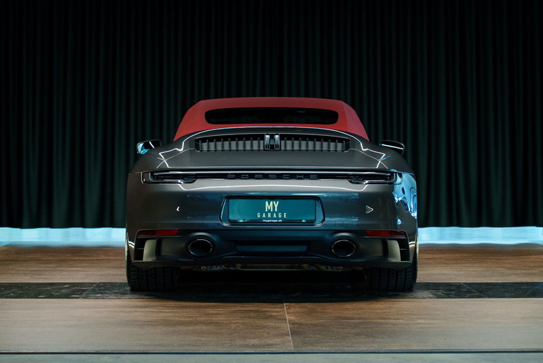 Porsche 992 Carrera 4 GTS