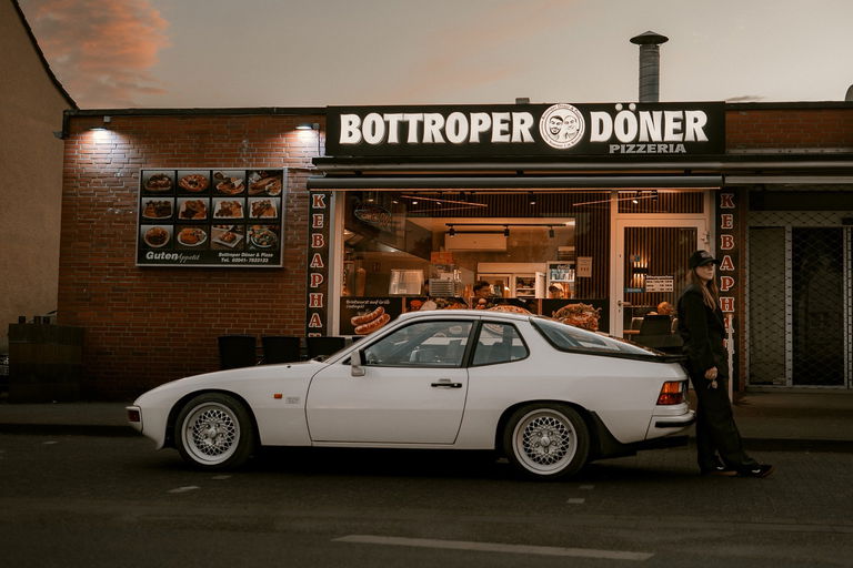 “Get out and drive!” – Birte Krause and her four-cylinder Porsches