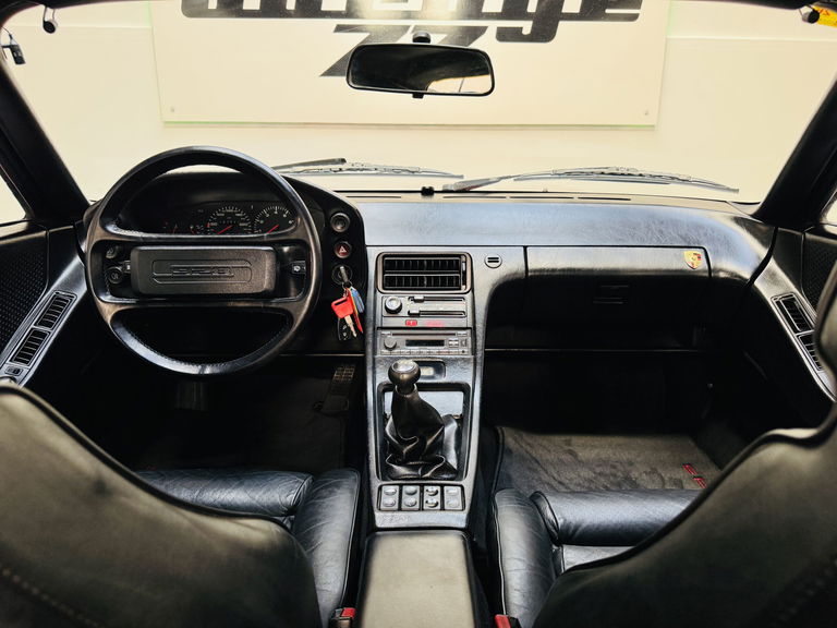 Porsche 928 S