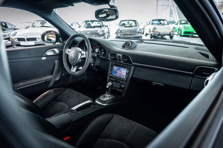 Porsche 997.2 Carrera GTS